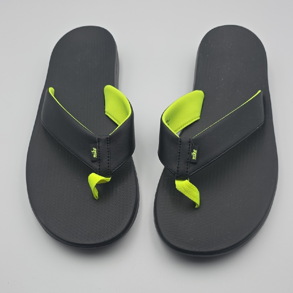 Nike Black and Neon Green Men's Flip Flops